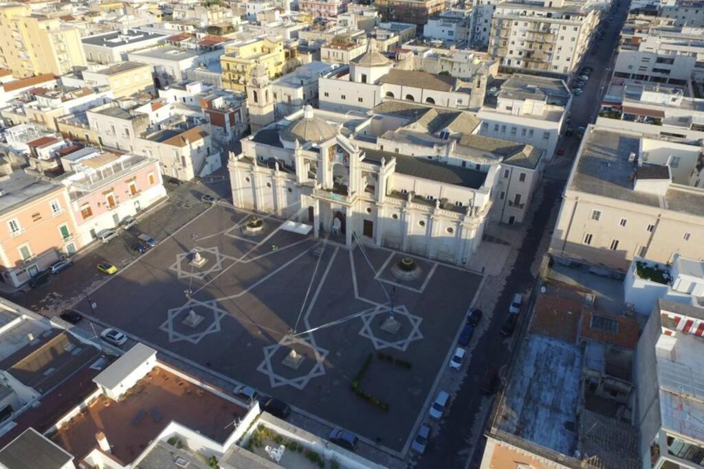 Willa Domus Elegans In Centro Manfredonia Zewnętrze zdjęcie